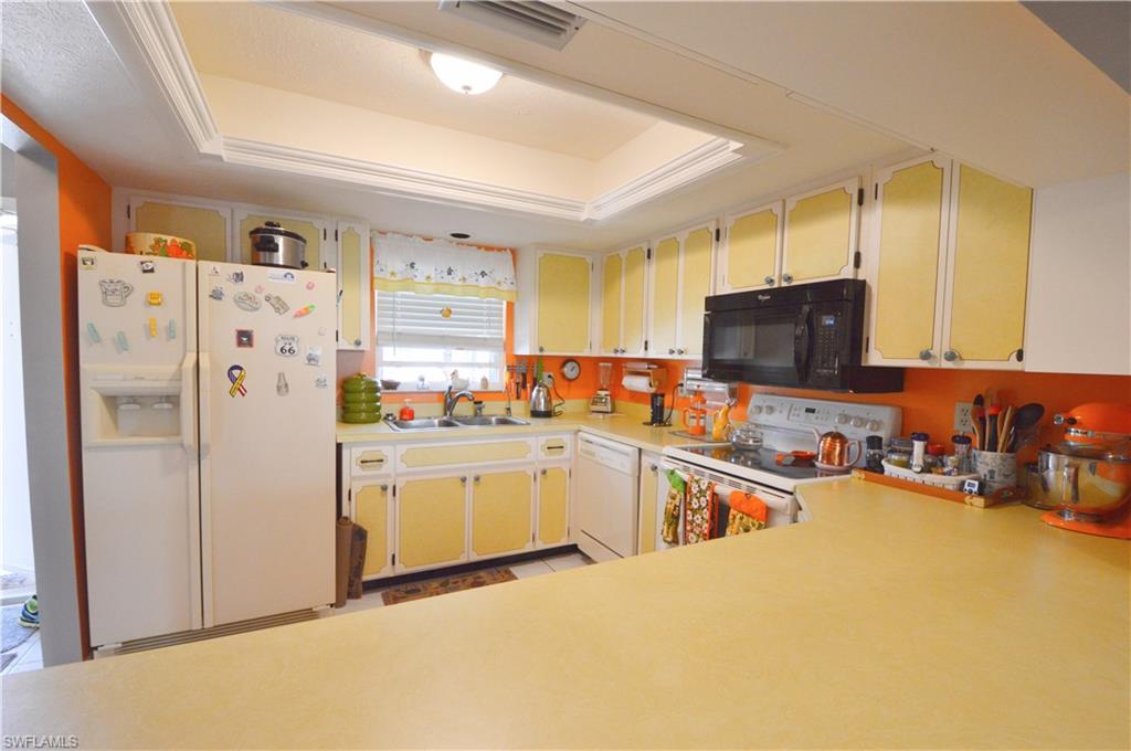 CORAL HARBOR CONDO - Residential