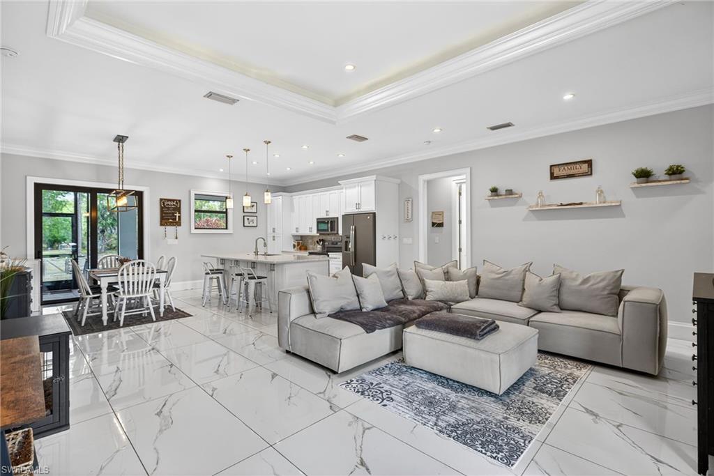 GOLDEN GATE ESTATES - Residential