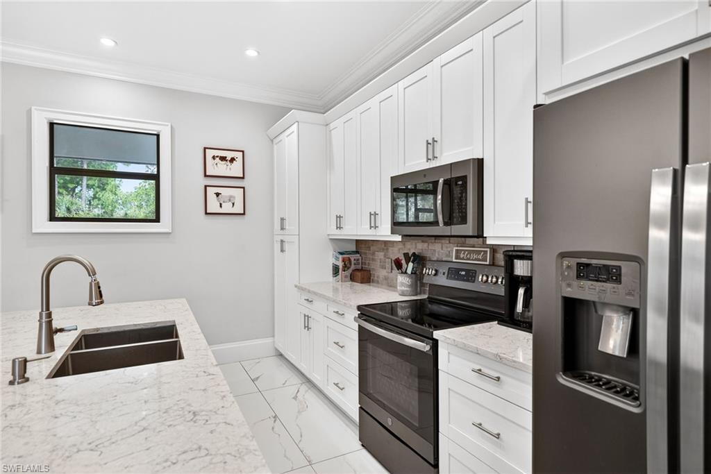 GOLDEN GATE ESTATES - Residential