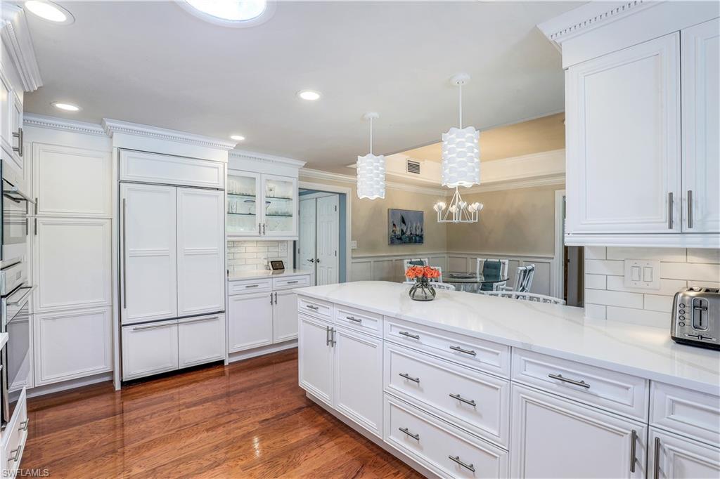 MOORINGS - Residential