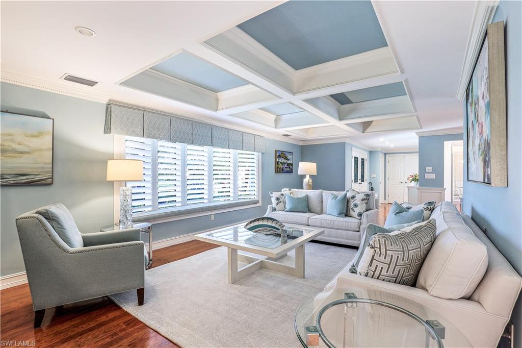 MOORINGS - Residential