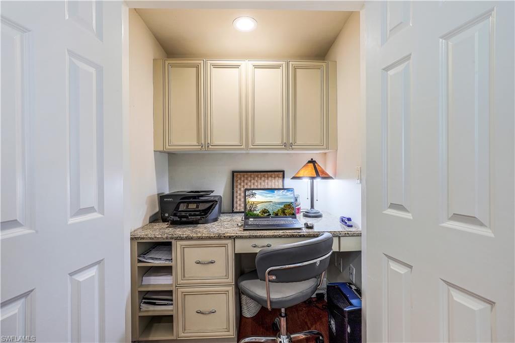 MOORINGS - Residential