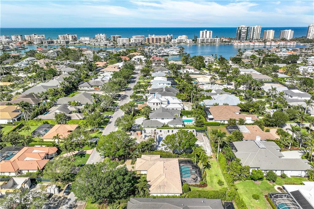 MOORINGS - Residential