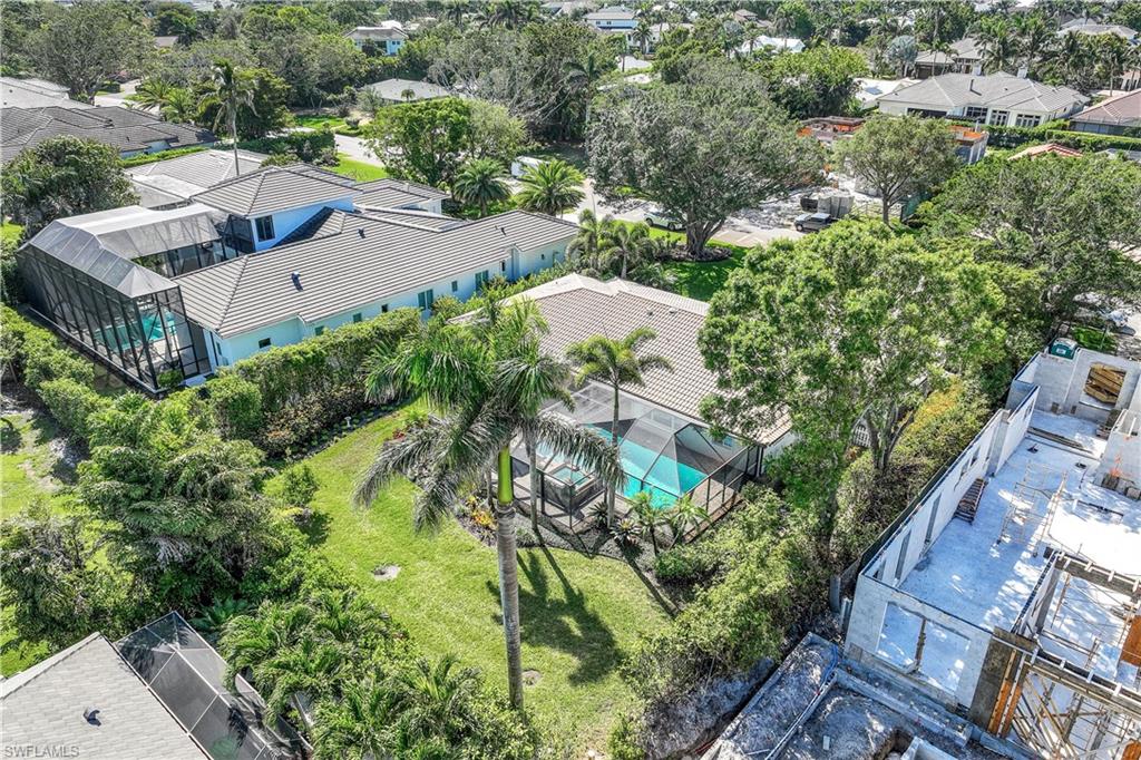 MOORINGS - Residential