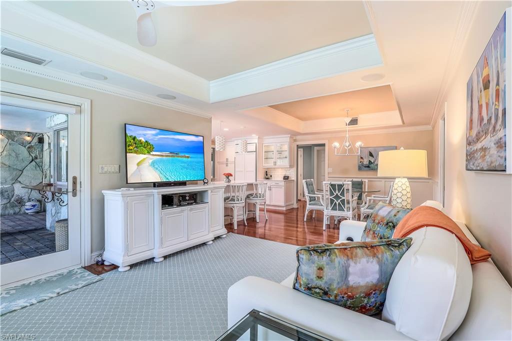 MOORINGS - Residential