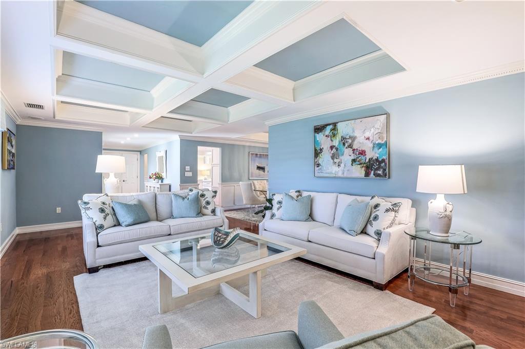 MOORINGS - Residential