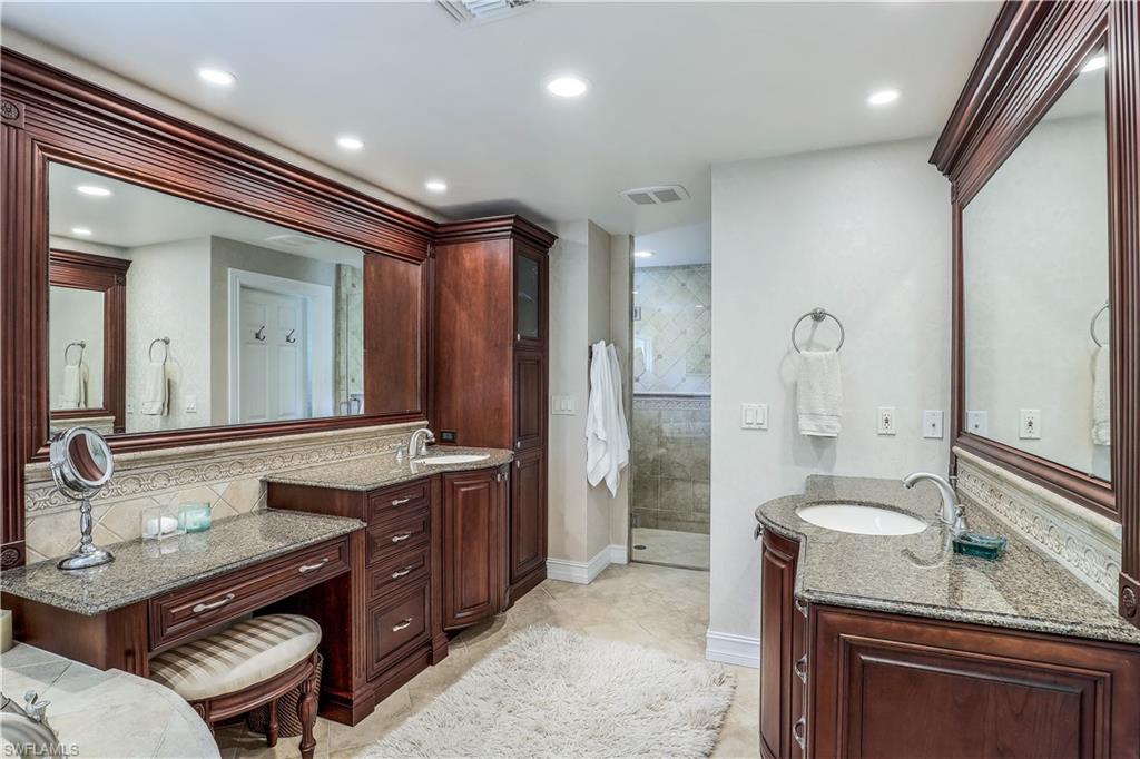 MOORINGS - Residential