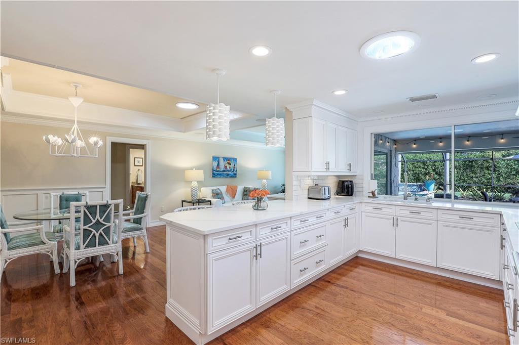 MOORINGS - Residential