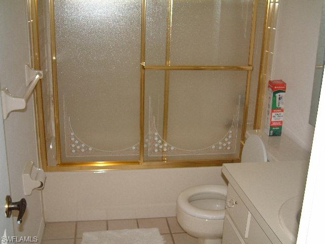 ROYAL WOODS - Residential