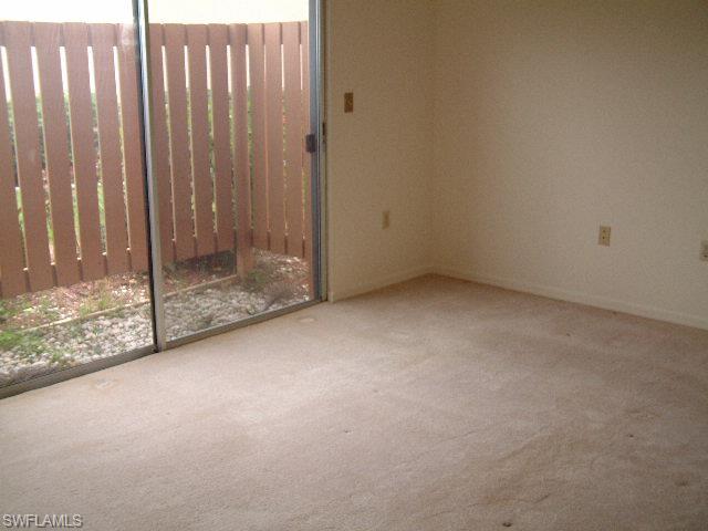 ROYAL WOODS - Residential