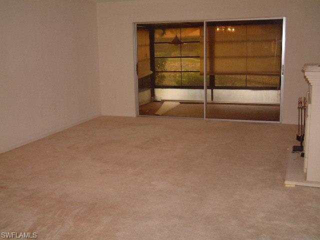 ROYAL WOODS - Residential