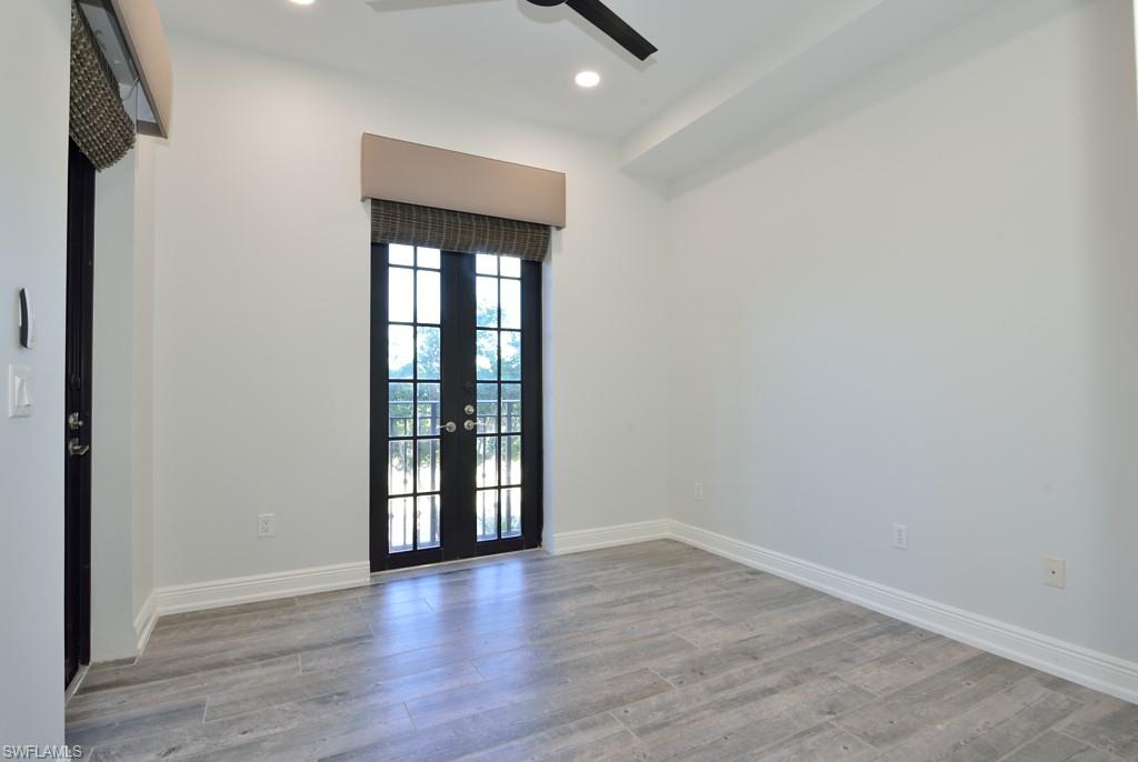 THE RESIDENCES AT COCONUT POINT - Residential Lease