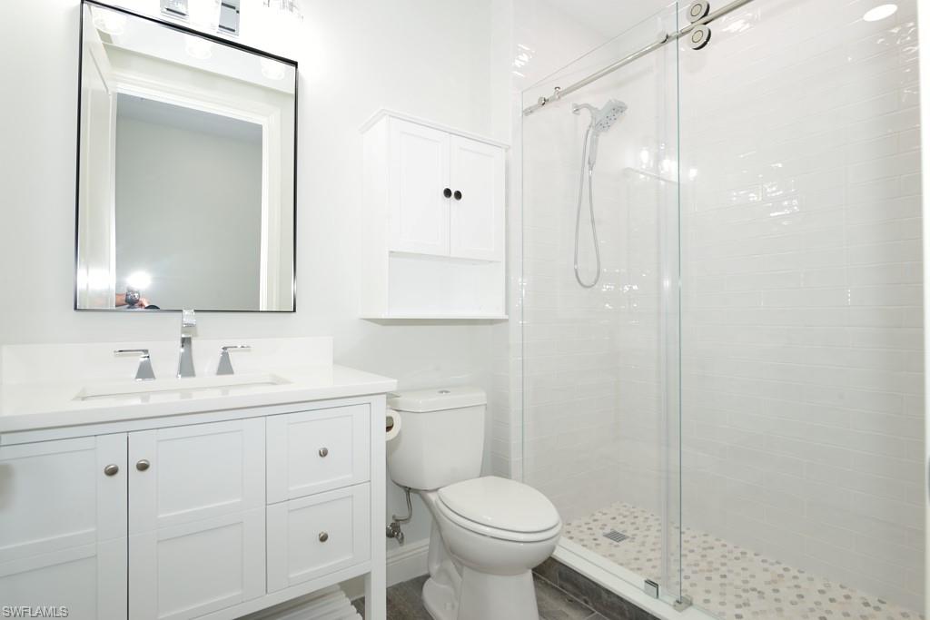 THE RESIDENCES AT COCONUT POINT - Residential Lease