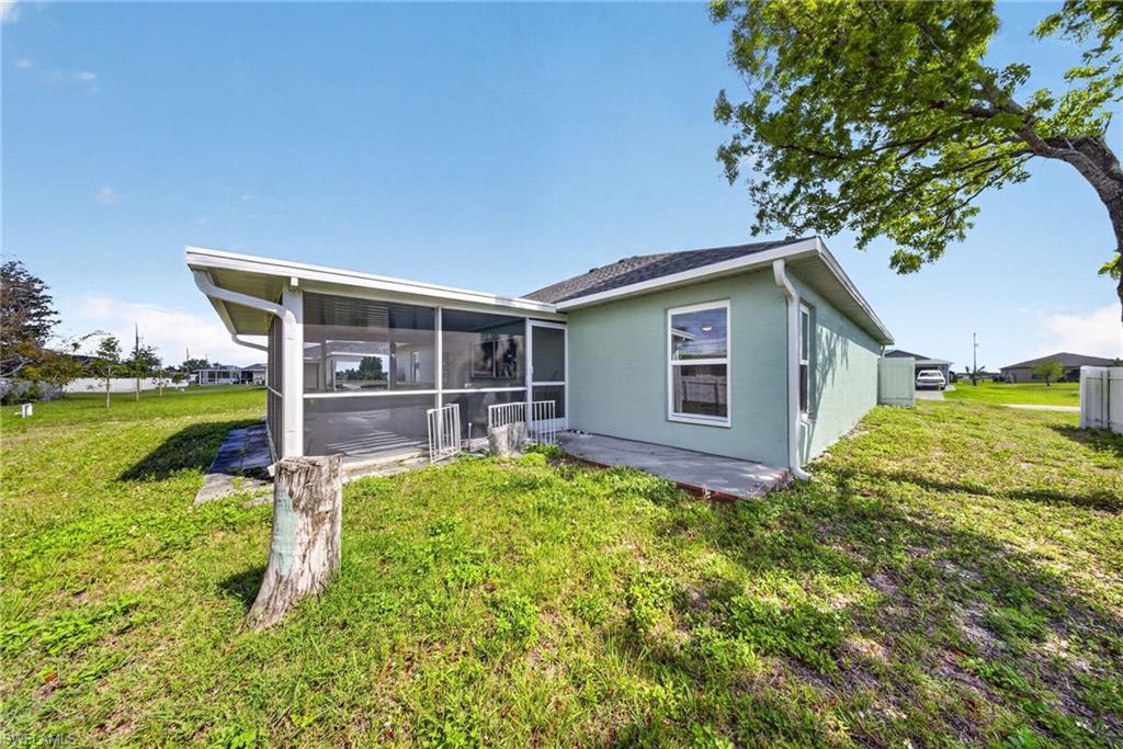 CAPE CORAL - Residential