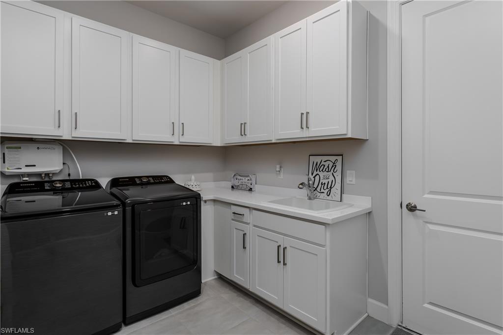 ESPLANADE LAKE CLUB - Residential Lease