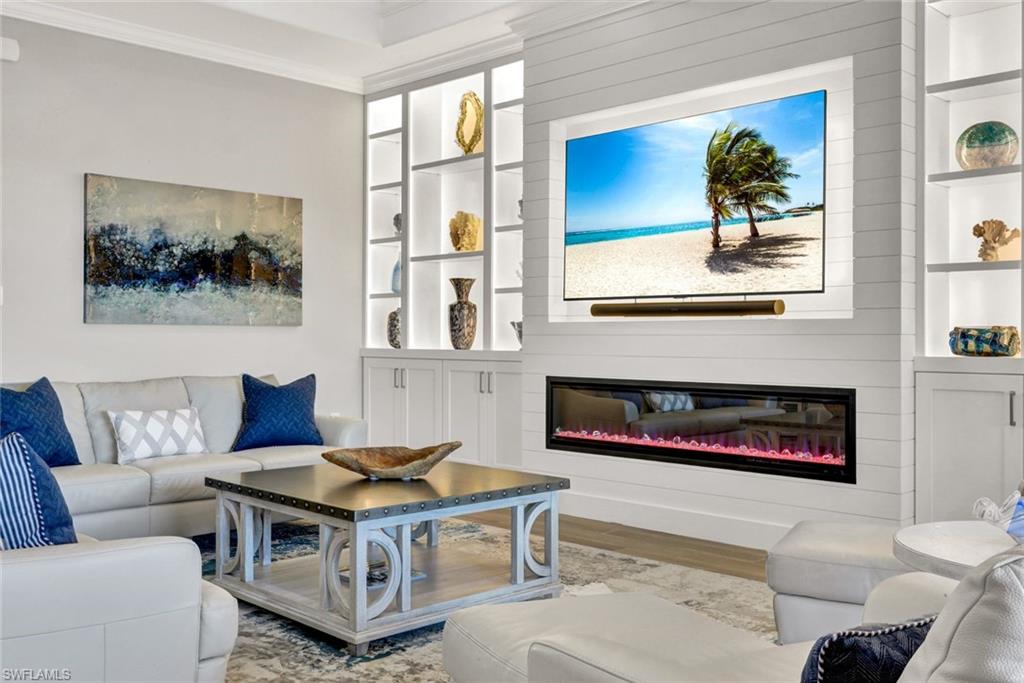 BONITA NATIONAL GOLF AND COUNTRY CLUB - Residential