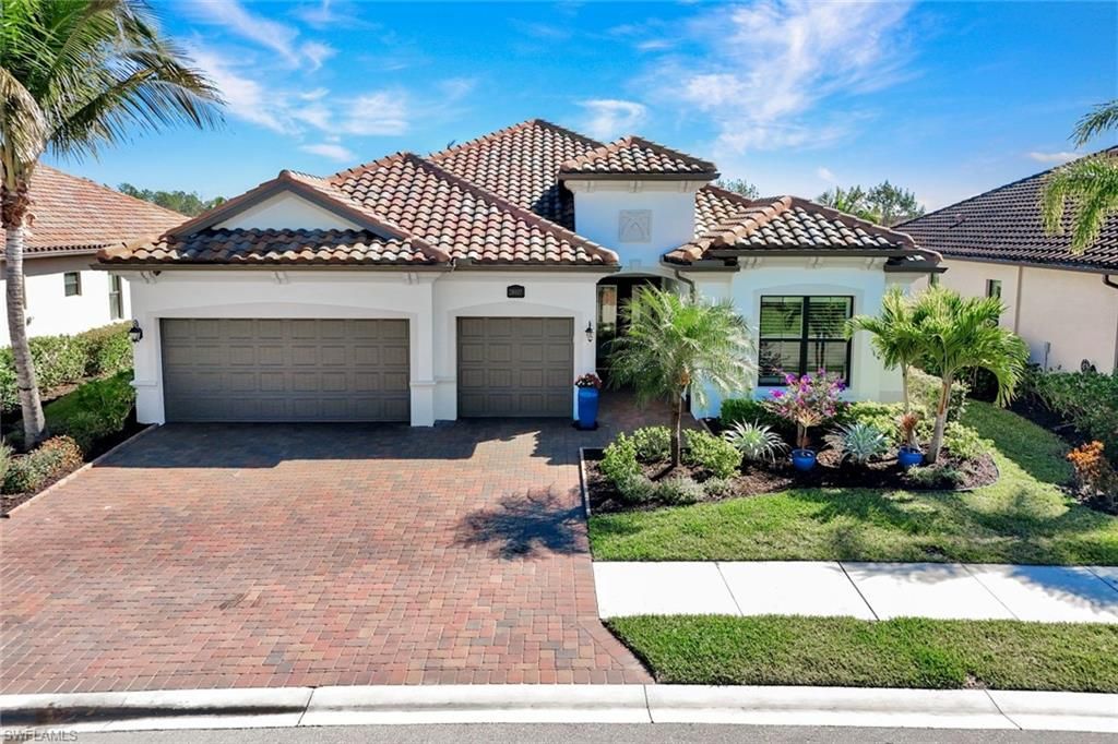 Photo of 28007 Kerry CT, BONITA SPRINGS, FL 34135 (MLS # 226006038)