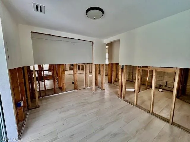 Bonita Springs, Florida 34135, United States, 2 Bedrooms Bedrooms, ,2 BathroomsBathrooms,Residential,Active,33838