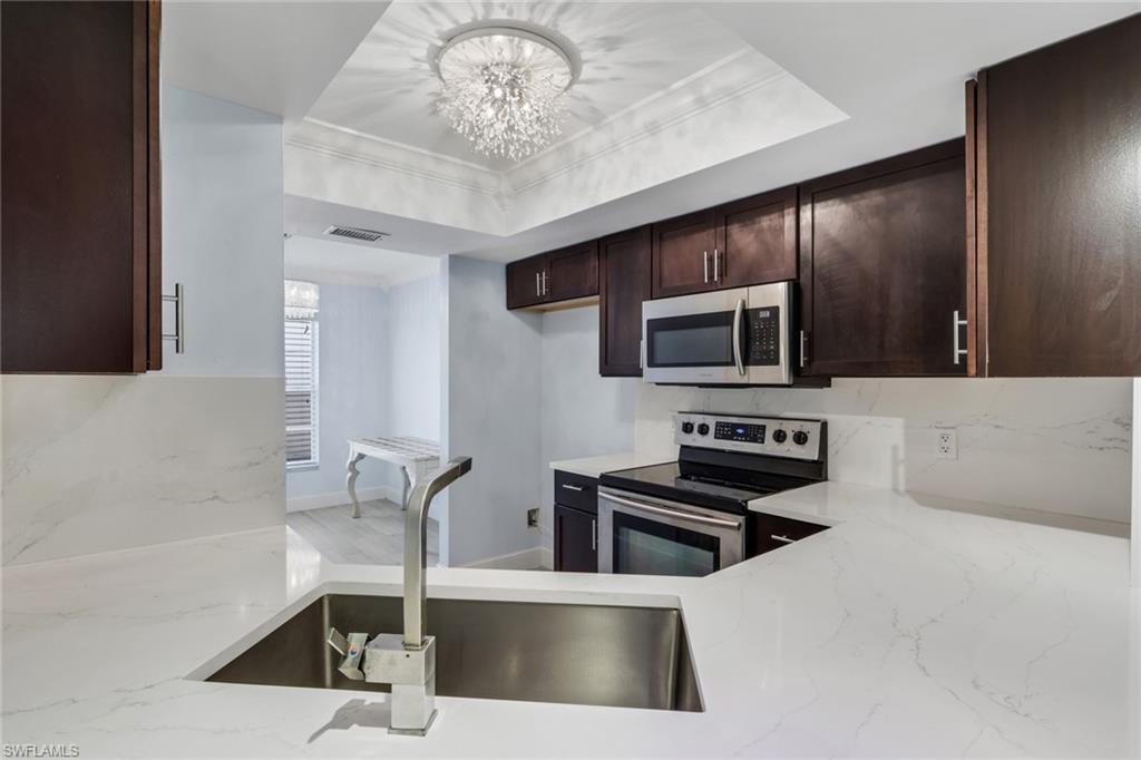 WIGGINS LAKES AND PRESERVES - Residential