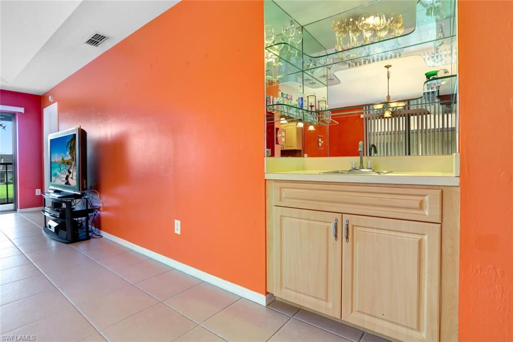 FOUNTAINS V - Residential