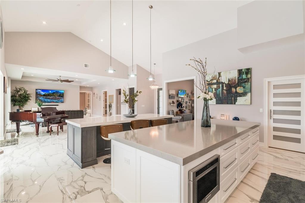 MARCO BEACH - Residential