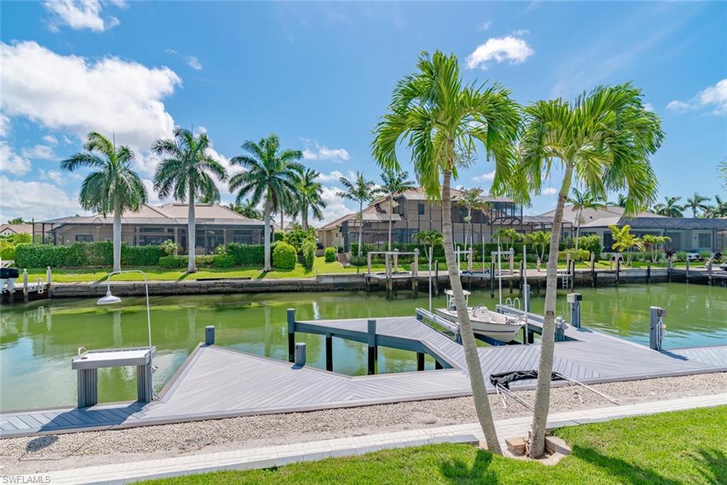 MARCO BEACH - Residential