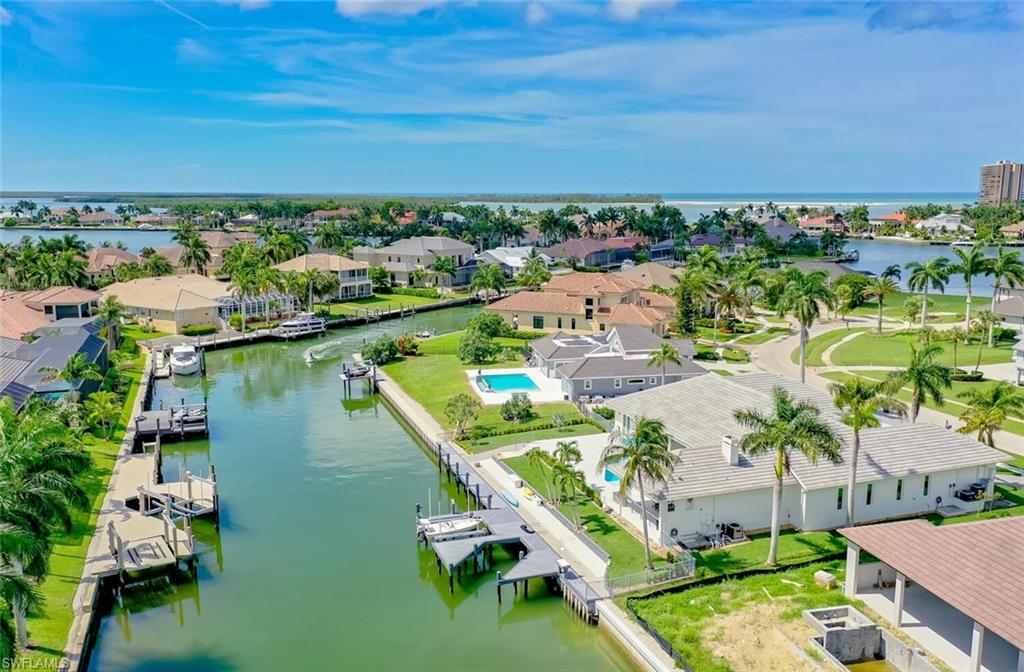 MARCO BEACH - Residential