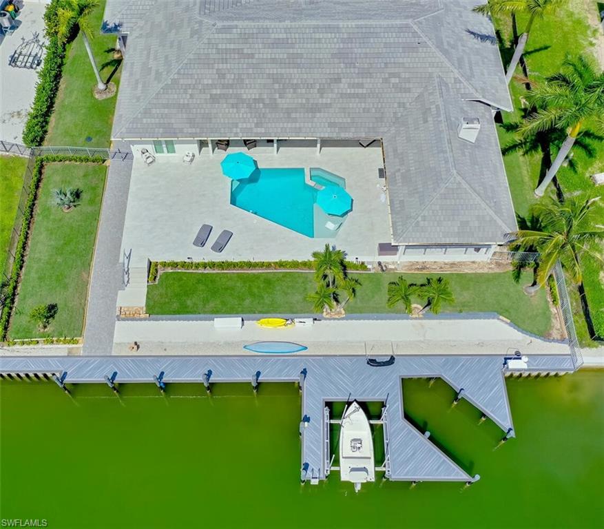 MARCO BEACH - Residential