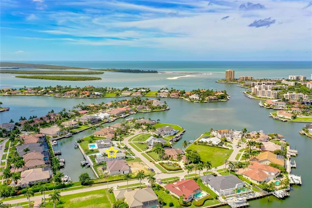 MARCO BEACH - Residential