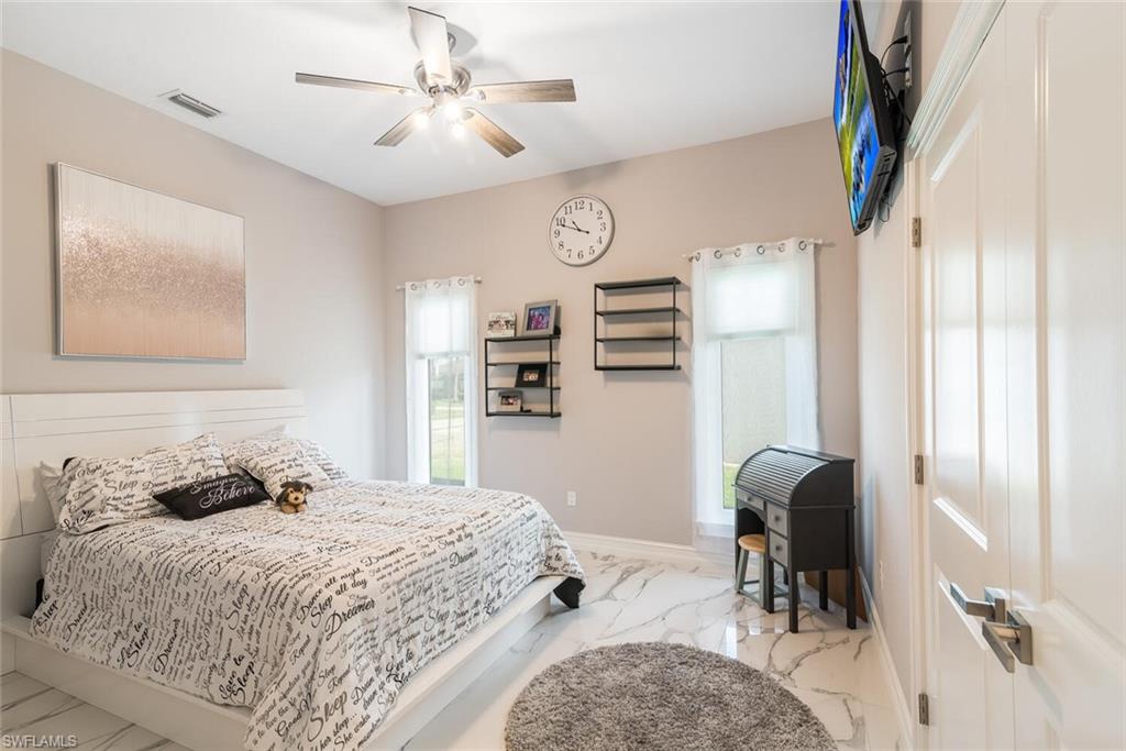 MARCO BEACH - Residential