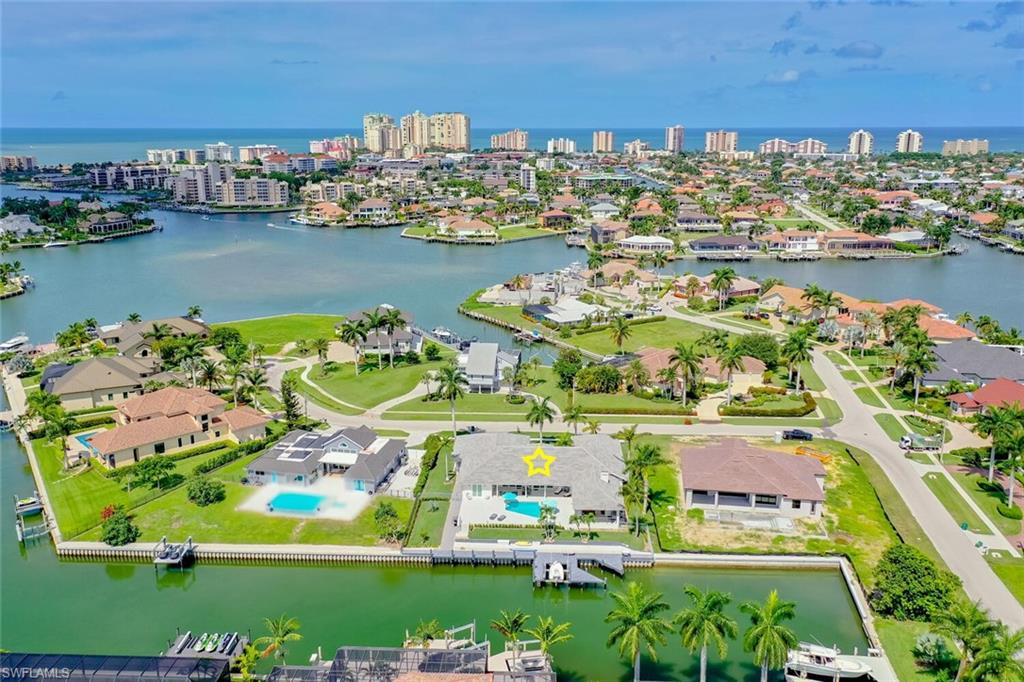 MARCO BEACH - Residential