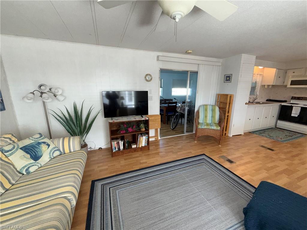 IMPERIAL BONITA ESTATES - Residential