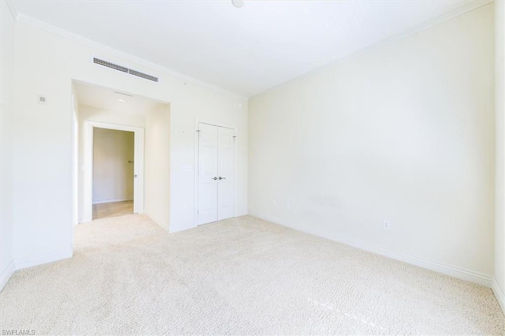 THE RESIDENCES AT LA PIAZZA - Residential