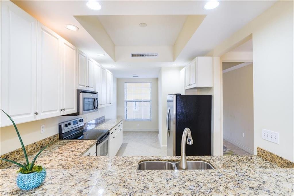 THE RESIDENCES AT LA PIAZZA - Residential