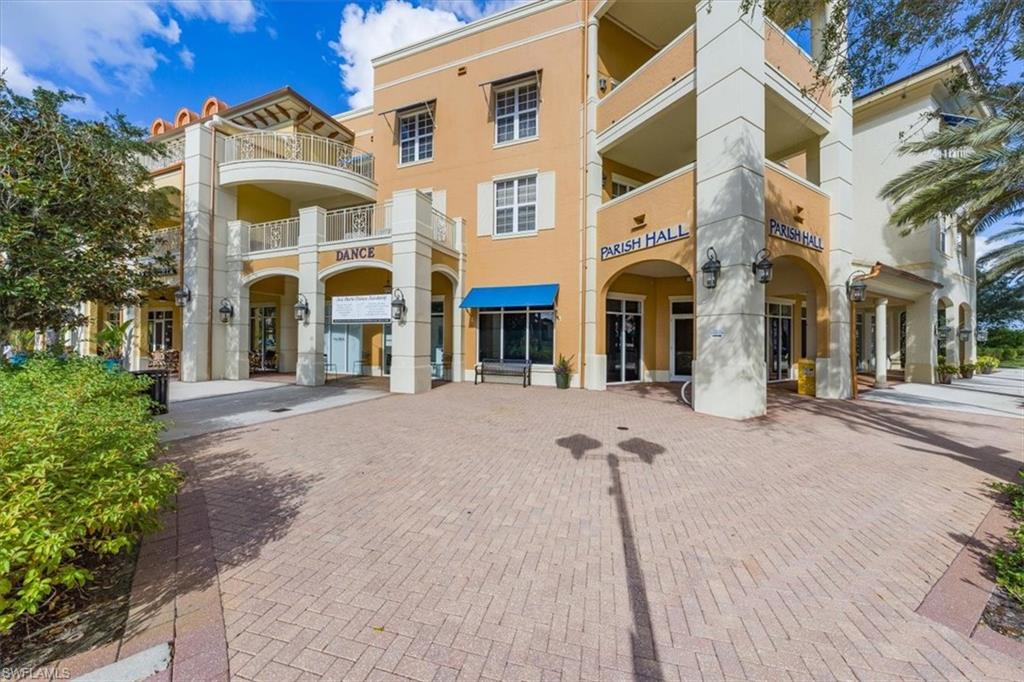 THE RESIDENCES AT LA PIAZZA - Residential