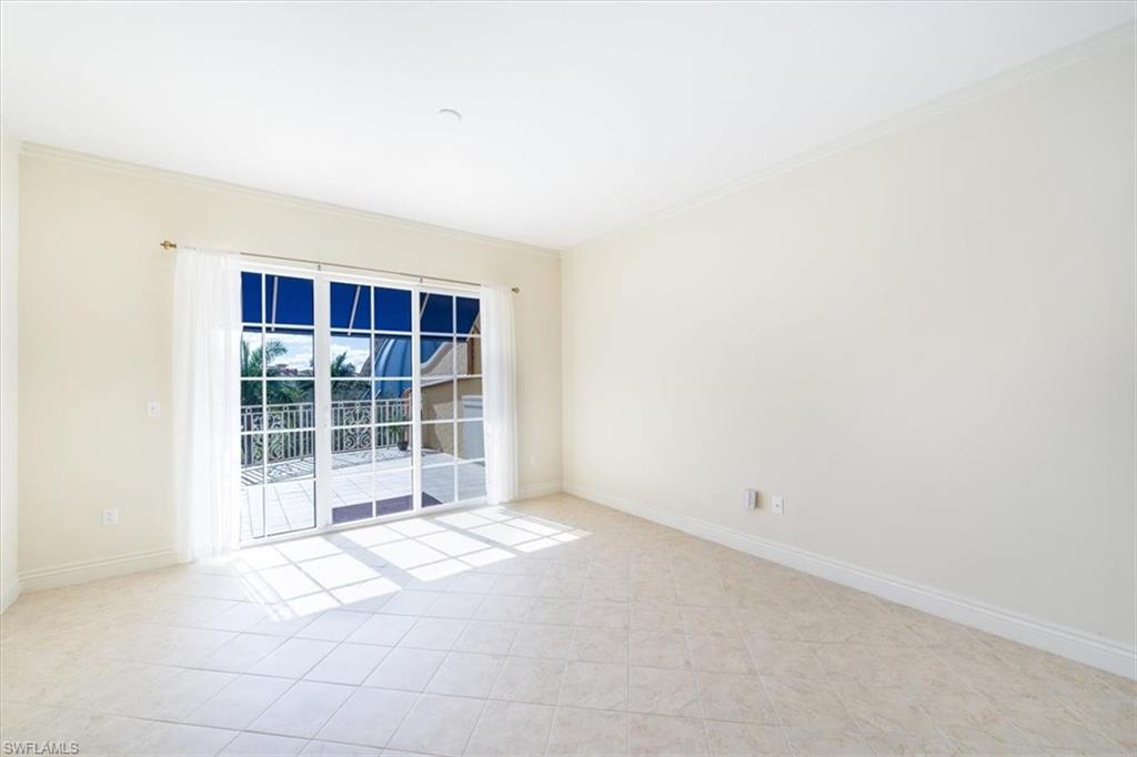 THE RESIDENCES AT LA PIAZZA - Residential