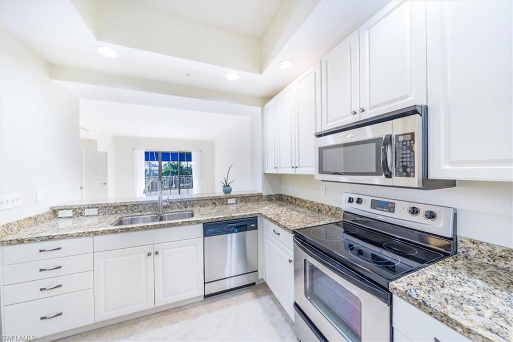 THE RESIDENCES AT LA PIAZZA - Residential