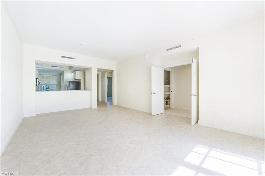 THE RESIDENCES AT LA PIAZZA - Residential