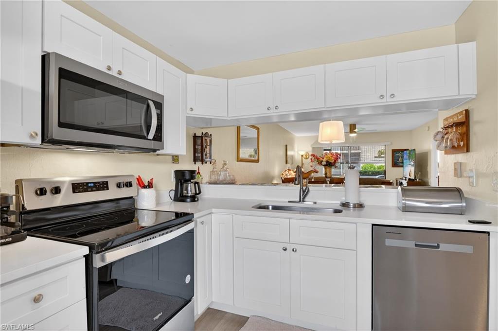 FOXMOOR VILLAGE CONDO - Residential