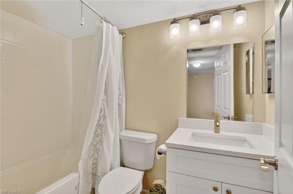 FOXMOOR VILLAGE CONDO - Residential