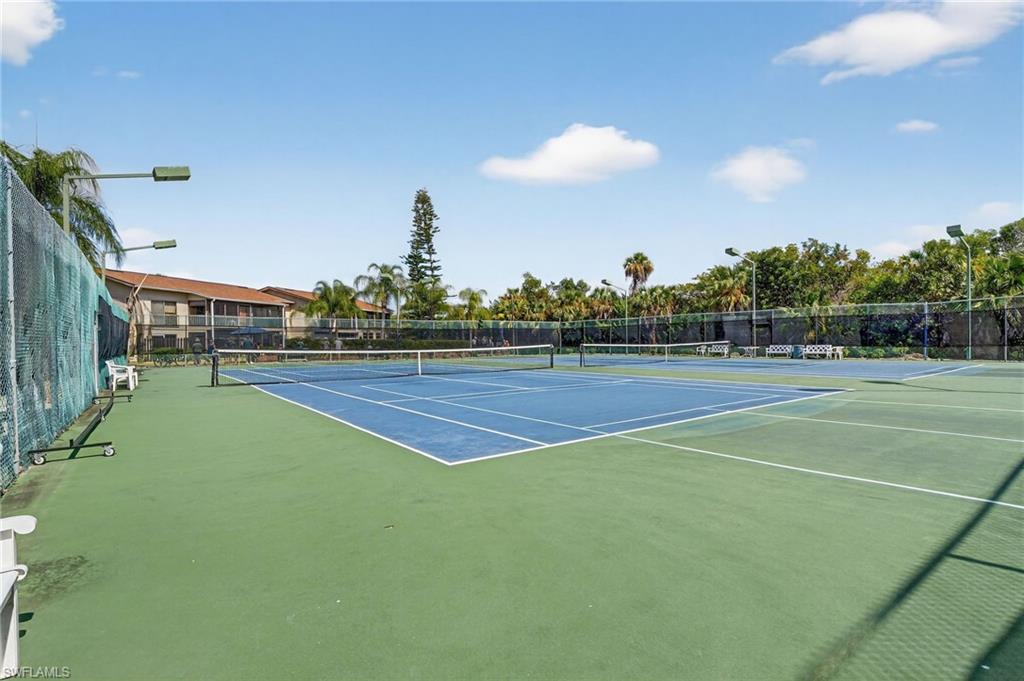 FOXMOOR VILLAGE CONDO - Residential