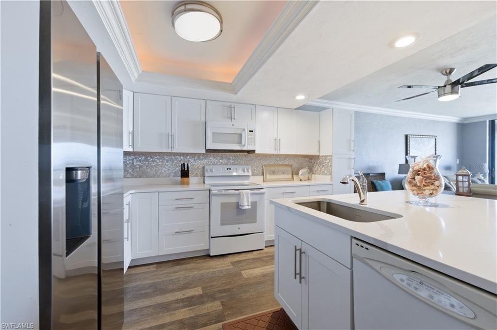 SEASCAPE CONDO - Residential