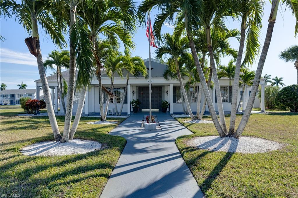 CYPRESS LAKES MANOR SOUTH - Residential