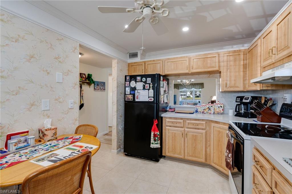 CYPRESS LAKES MANOR SOUTH - Residential