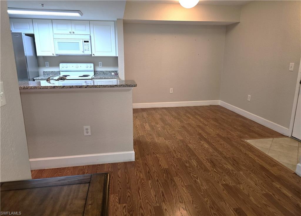 THE RESIDENCE - Residential