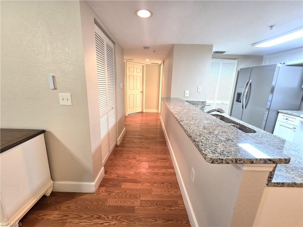 THE RESIDENCE - Residential