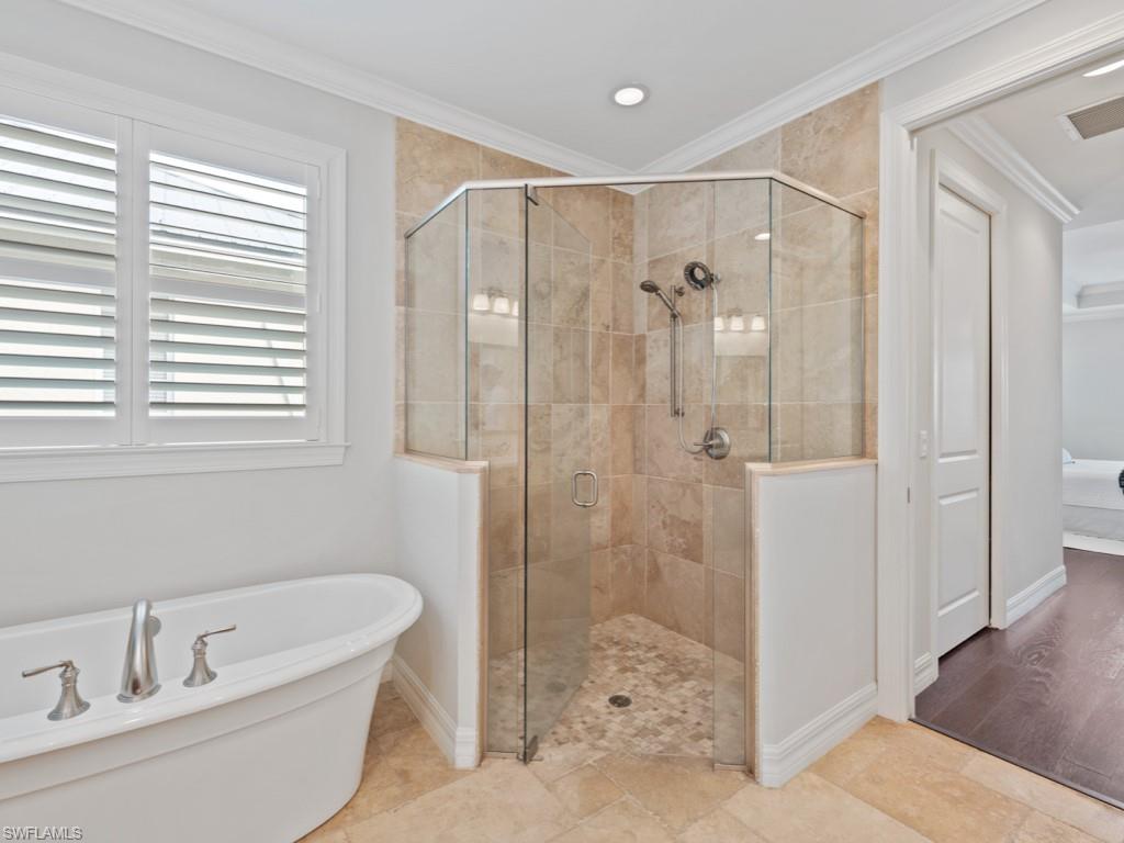 GOLDEN SHORES - Residential