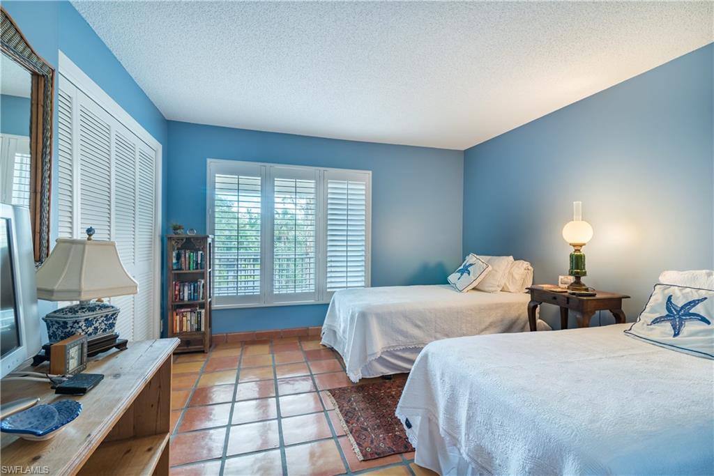 WILDERNESS COUNTRY CLUB - Residential