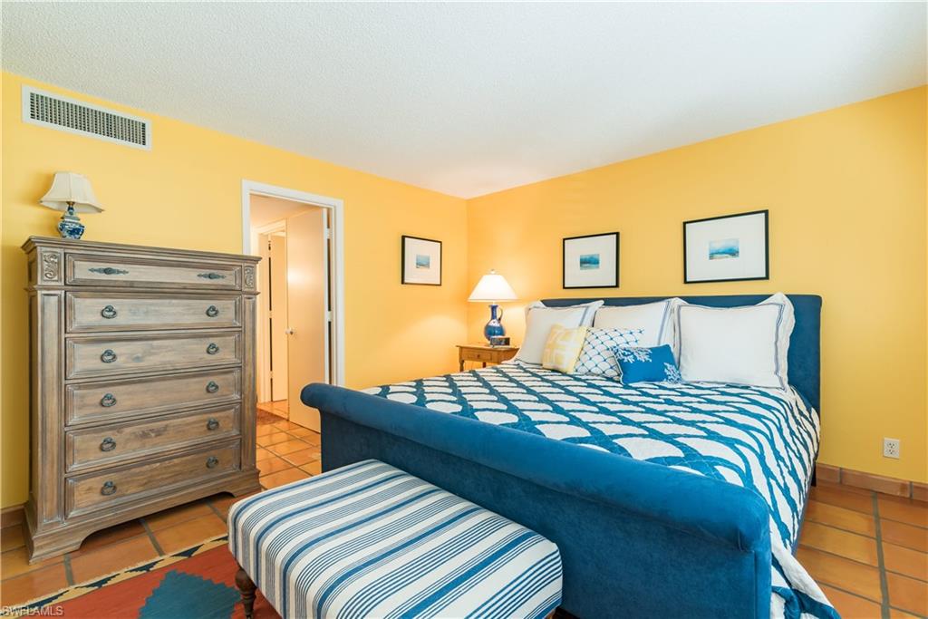 WILDERNESS COUNTRY CLUB - Residential