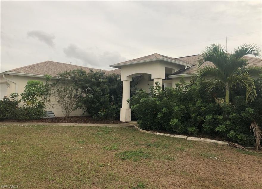 **MULTIPLE OFFERS. HIGHEST AND BEST OFFERS MUST BE SUBMITTED BY WEDNESDAY 3/4/2020*** Foreclosure. Home has MAJOR foundation issues.